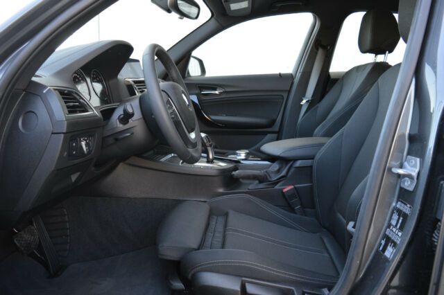 BMW 1 Series • 2019 • 105,000 km 5