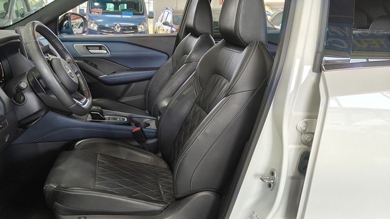 Nissan Qashqai • 2022 • 21,860 km 4