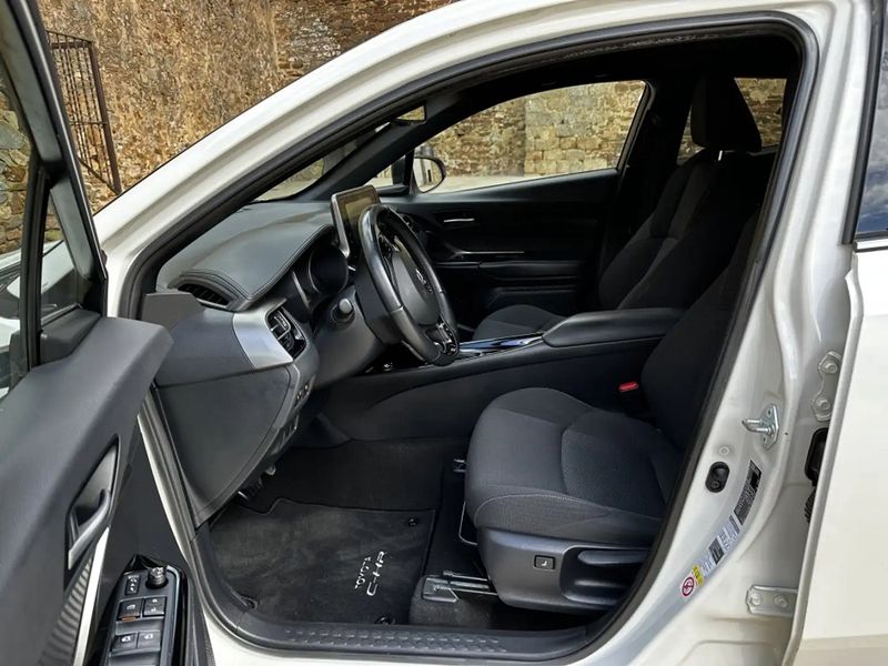 Toyota C-HR • 2020 • 97,000 km 6