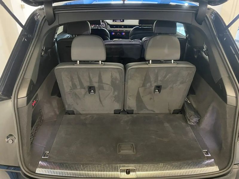 Audi Q7 • 2019 • 118,000 km 10