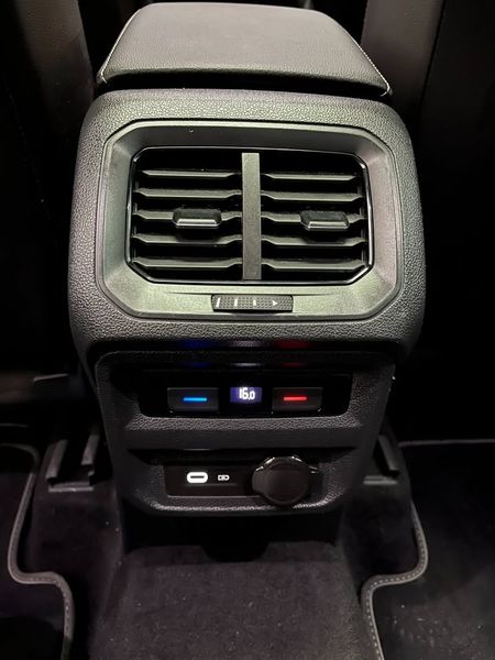 Volkswagen Tiguan • 2021 • 70,000 km 4