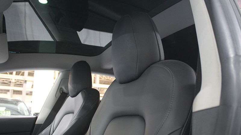 Tesla Model 3 • 2021 • 44,978 km 6