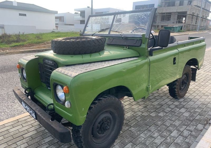Land Rover LR3 • 1980 • 80,000 km 3