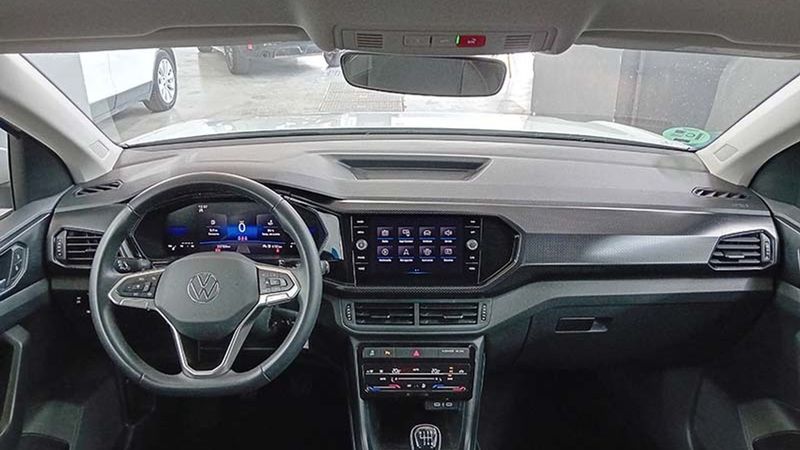 Volkswagen T-Cross • 2023 • 23,733 km 11