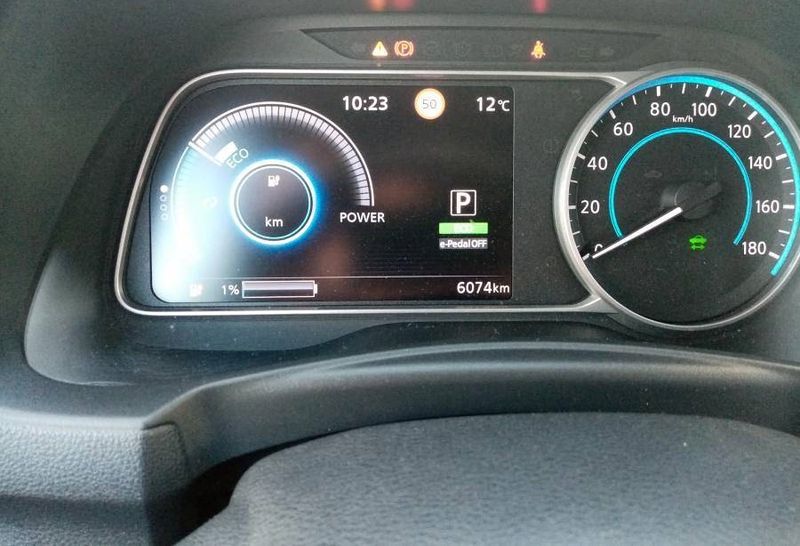 Nissan Leaf • 2019 • 5,000 km 6