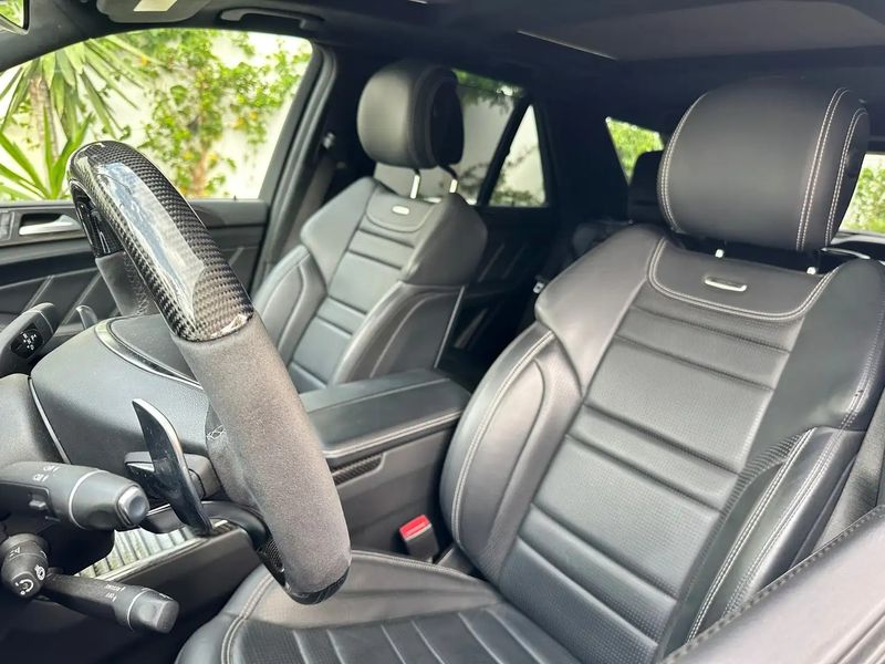 Mercedes-Benz GLE-Class • 2016 • 42,368 km 4