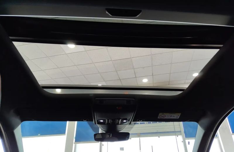 Volkswagen Polo • 2023 • 11,551 km 7