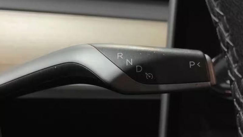 Tesla Model 3 • 2022 • 115,104 km 6