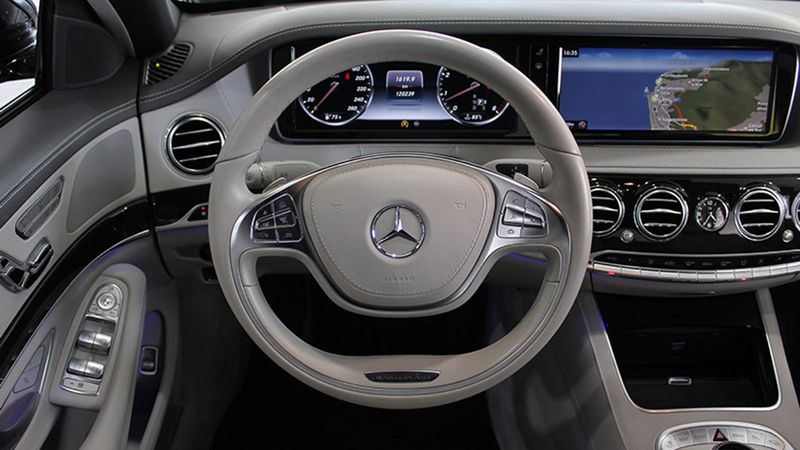 Mercedes-Benz S-Class • 2015 • 120,404 km 16