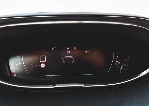 Peugeot 5008 • 2024 • 24,000 km 8
