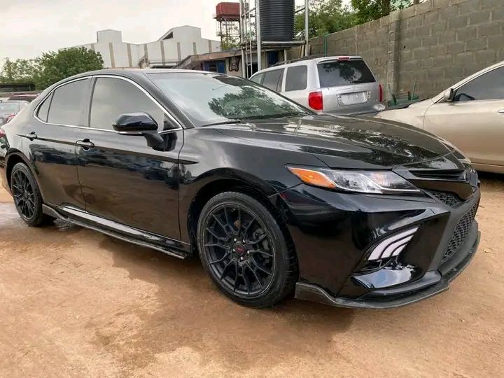 Toyota Camry • 2021 • 50,000 km 3