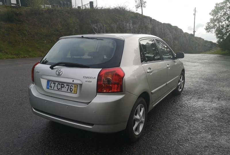 Toyota Corolla • 2006 • 140,000 km 4