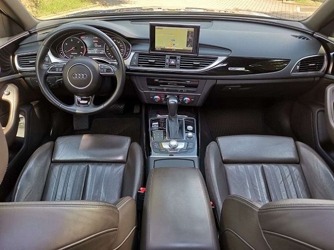 Audi A6 Allroad • 2015 • 171,000 km 10
