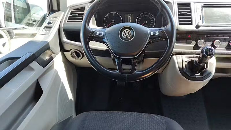 Volkswagen Caravelle • 2019 • 143,524 km 7
