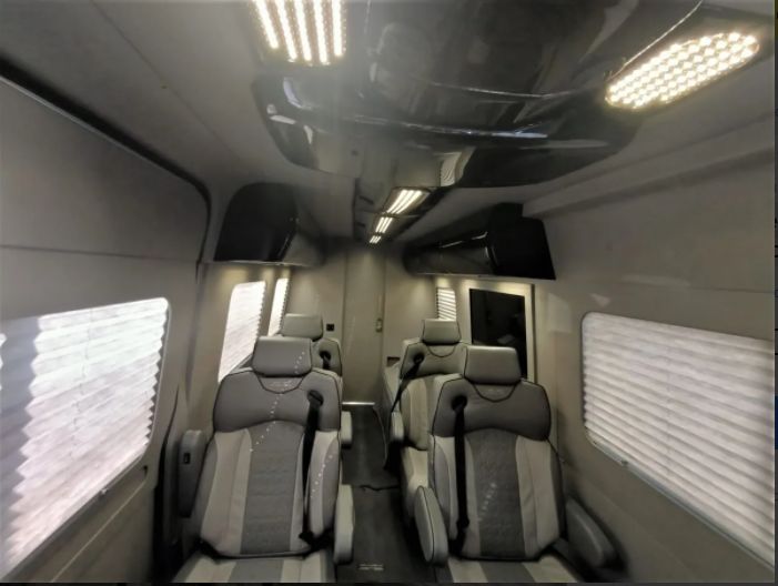 Mercedes-Benz Sprinter • 2017 • 80,000 km 9