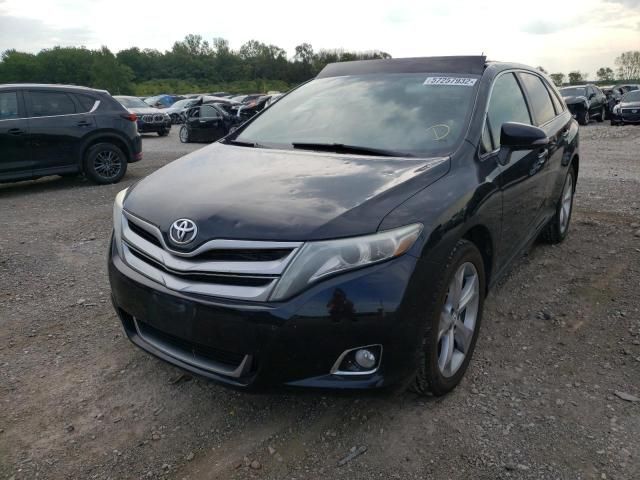 Toyota Venza • 2013 • 6 km 3
