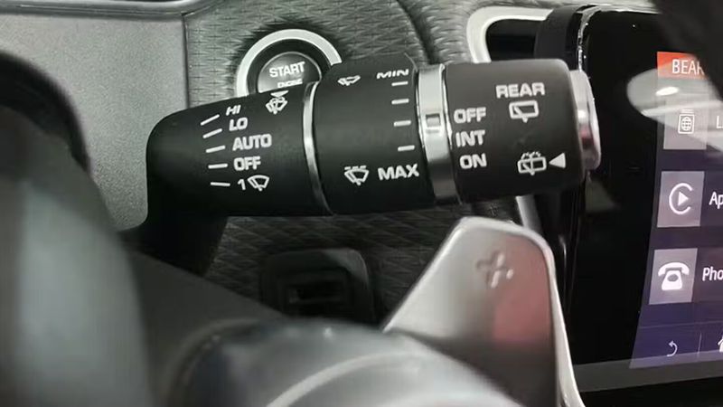 Land Rover Range Rover Velar • 2019 • 75,676 km 9