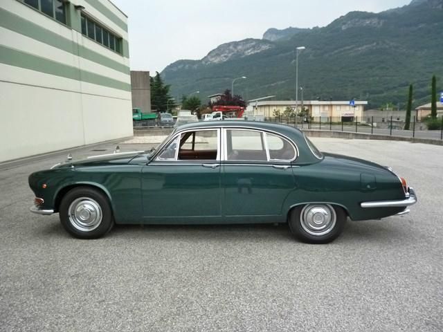 Jaguar Daimler • 1966 • 185,000 km 2