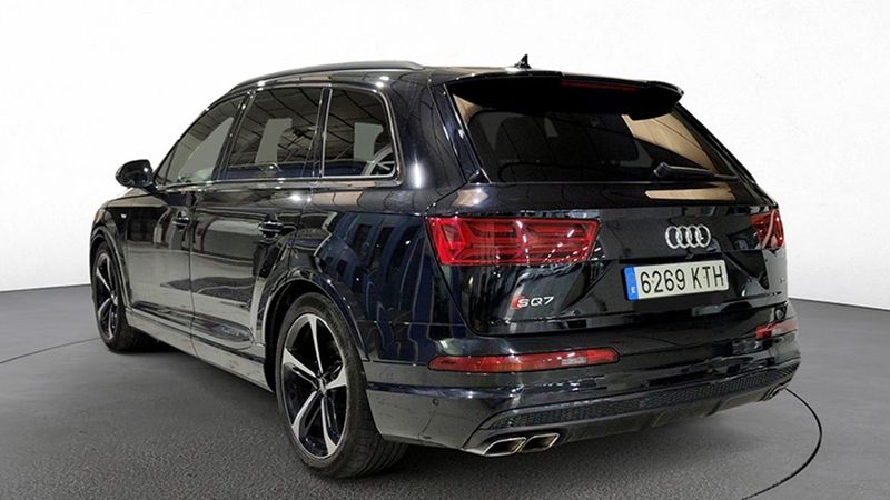 Audi SQ7 • 2018 • 108,000 km 6