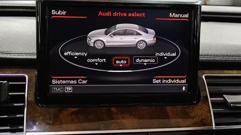 Audi A8 Long • 2015 • 84,288 km 18