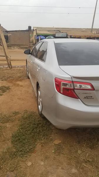 Toyota Camry • 2012 • 120 km 6