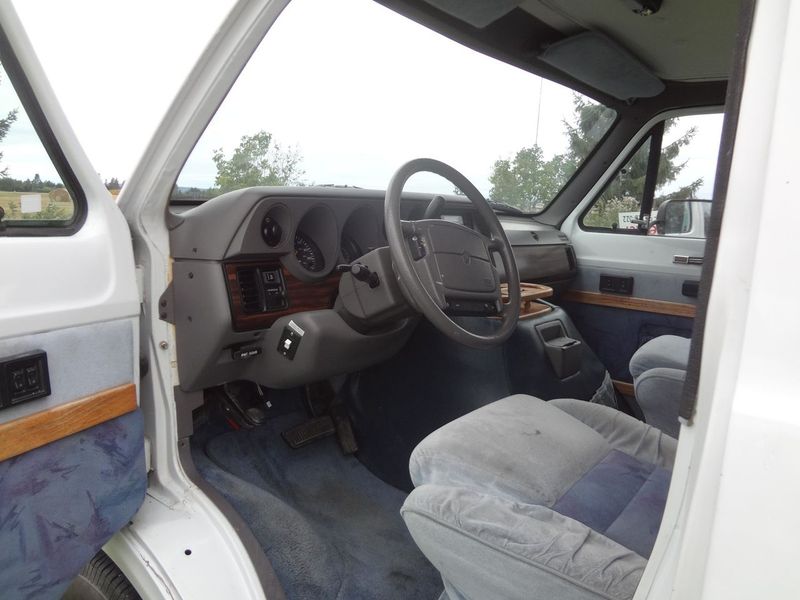Dodge Sprinter Cargo • 1996 • 150,000 km 8