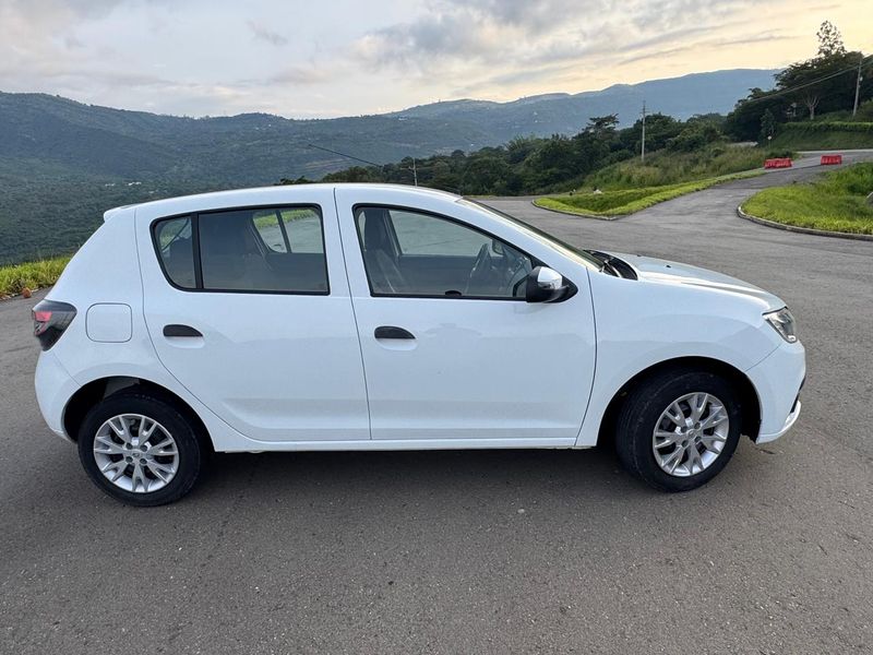 Renault Sandero • 2023 • 60,000 km 8