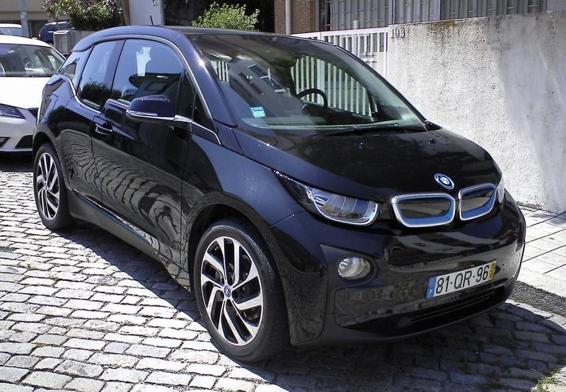 BMW i3 • 2015 • 25,000 km 1