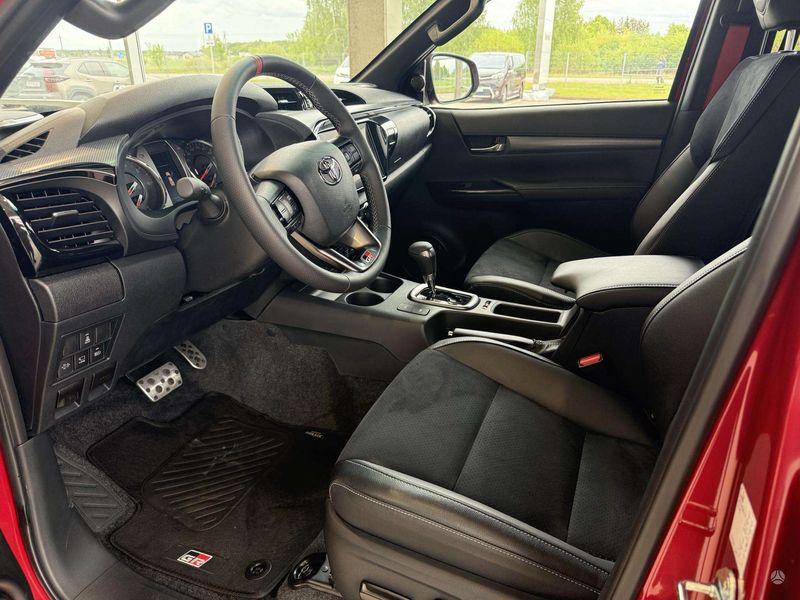 Toyota Hilux • 2025 • 0 km 4