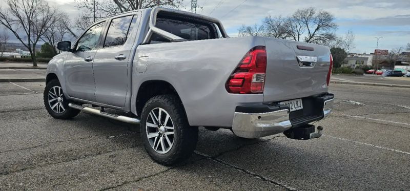 Toyota Hilux • 2020 • 118,000 km 4