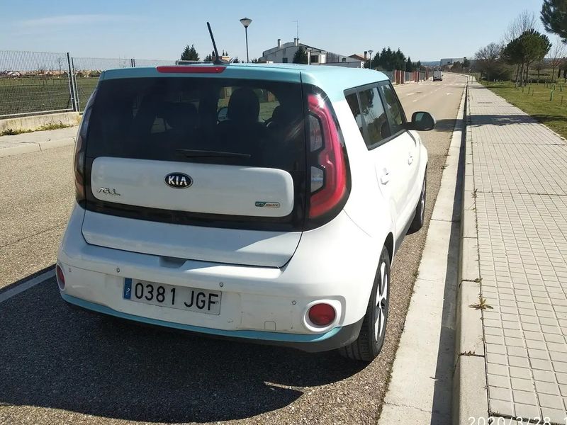 Kia Soul EV • 2015 • 76,500 km 5
