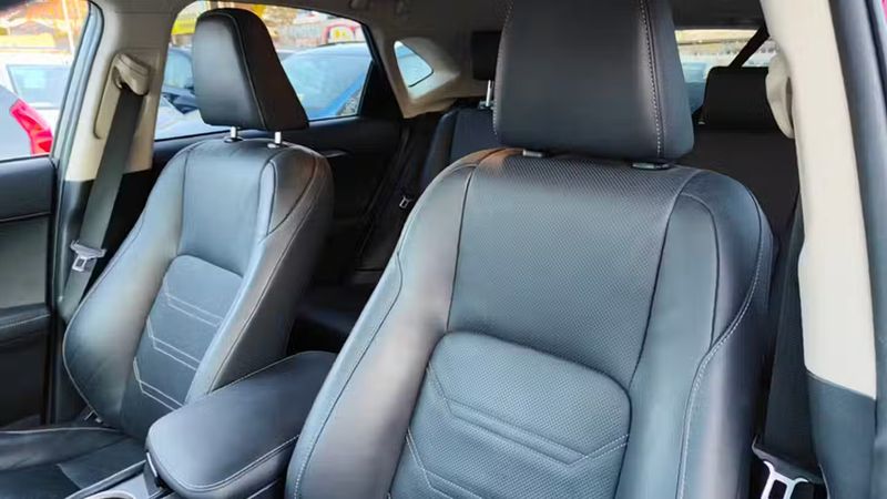 Lexus NX • 2020 • 6,700 km 5