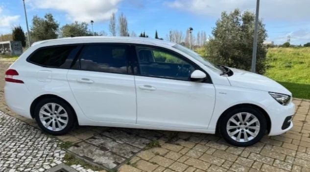 Peugeot 308 SW • 2019 • 117,057 km 2