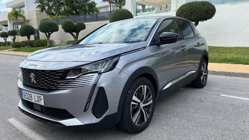 Peugeot 3008 • 2022 • 108,000 km 3