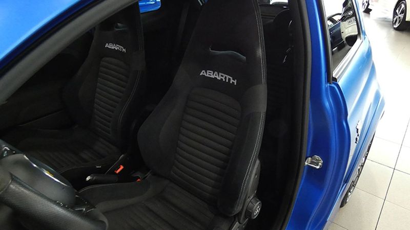 Fiat 500 • 2021 • 23,789 km 3