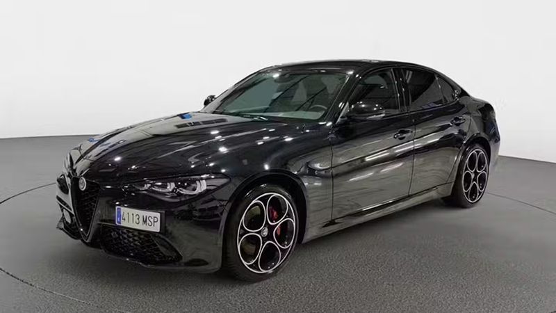 Alfa Romeo Giulia • 2024 • 17,640 km 1