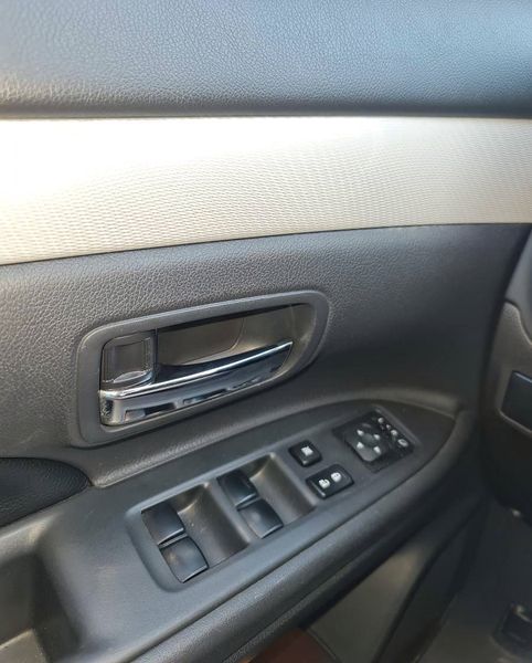 Mitsubishi Outlander • 2013 • 169,999 km 8