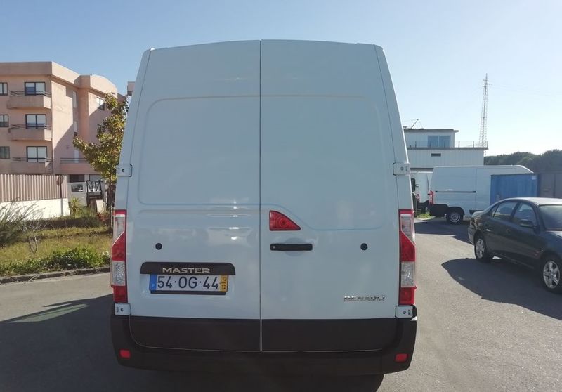Renault Master • 2013 • 247,000 km 7