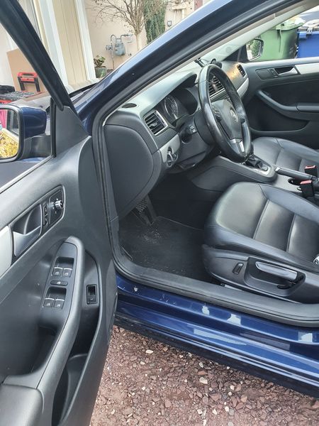 Volkswagen Jetta • 2014 • 135,000 mi 2