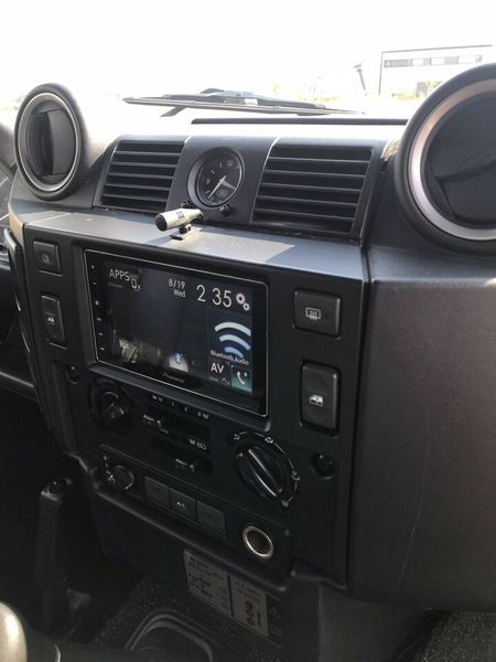 Land Rover Defender • 2012 • 75,000 km 11