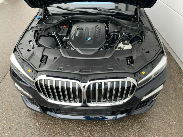 BMW 7 • 2020 • 40,000 km 6