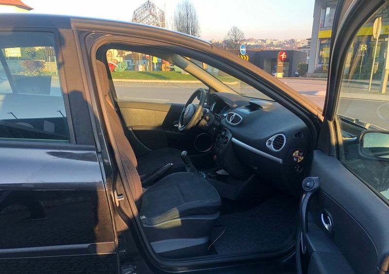 Renault Clio • 2005 • 103,000 km 1