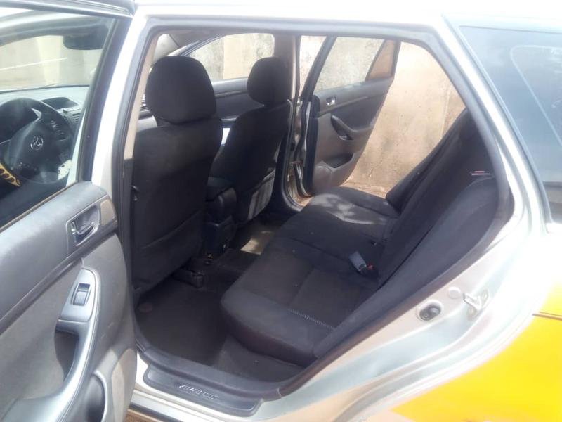 Toyota Avensis • 2015 • 200 km 9