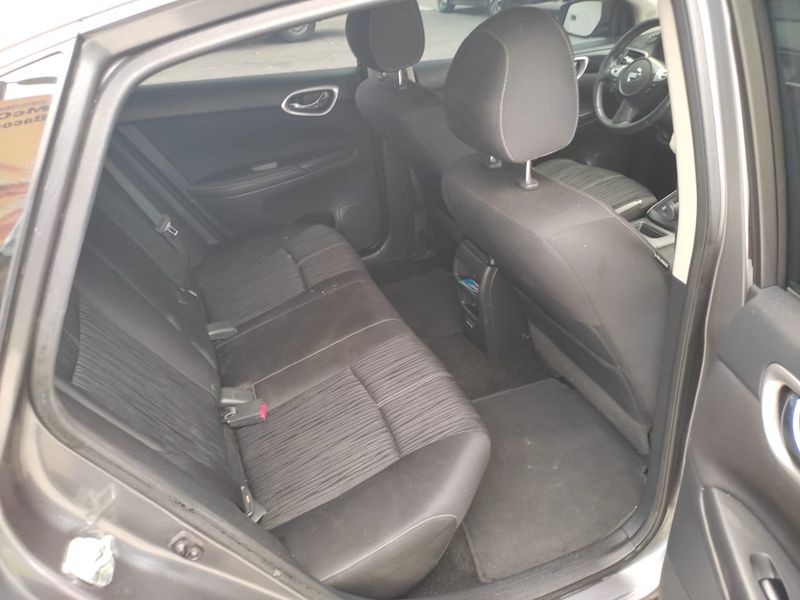 Nissan Sentra • 2018 • 169,219 km 9