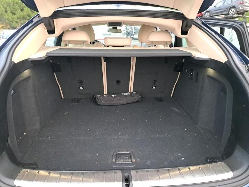 BMW X4 • 2021 • 29,138 km 13