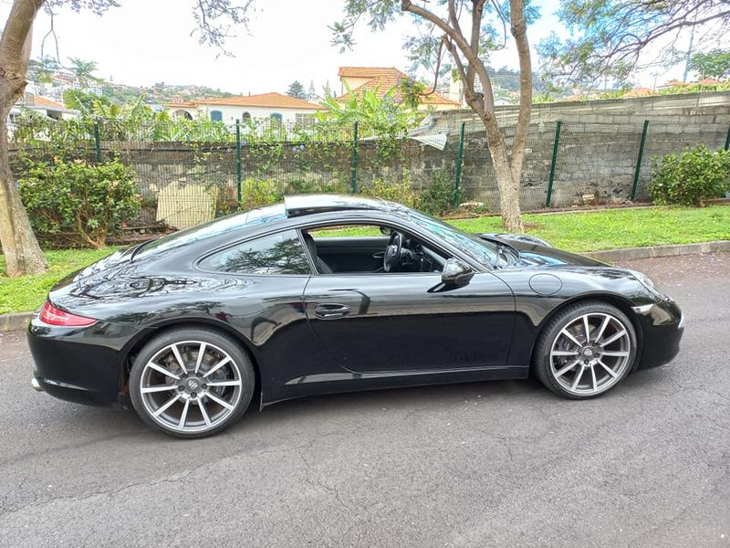 Porsche 911 • 2013 • 114,000 km 3