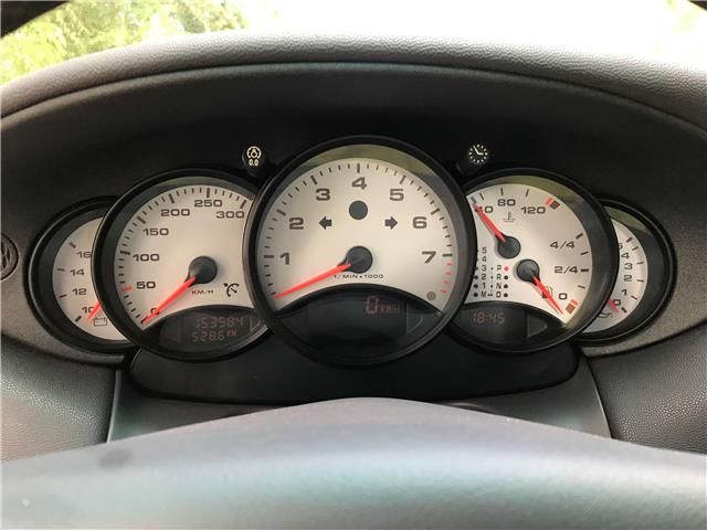 Porsche 911 Carrera • 1998 • 153,600 km 3