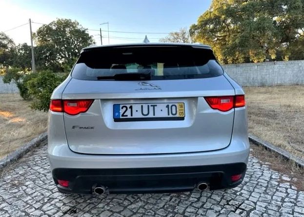 Jaguar F-Pace • 2018 • 117,500 km 2