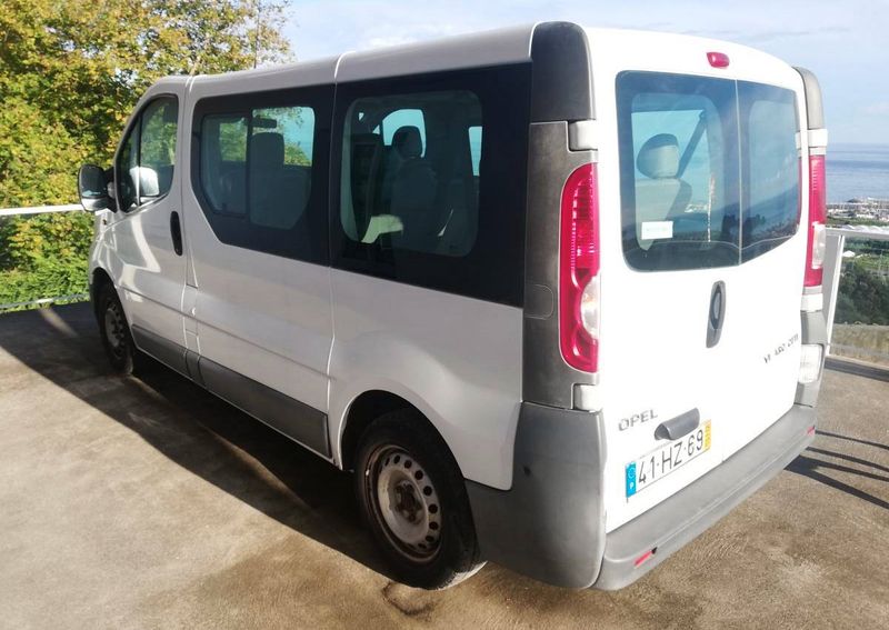 Opel Vivaro • 2009 • 249,999 km 4