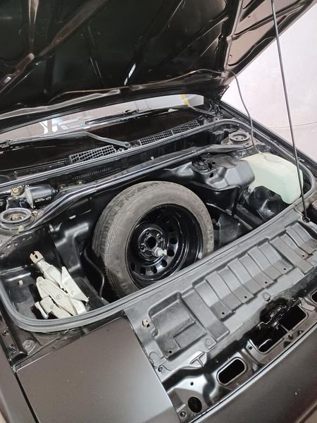 Toyota MR2 • 1987 • 113,000 km 2